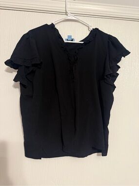 CeCe Black Ruffle Sleeve V-Neck Blouse